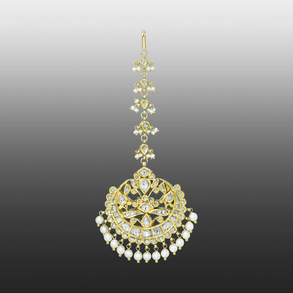 Graceful Polki Mangtikka with Pearl Drops and Intricate Design